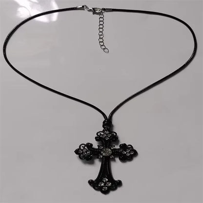 Large Detailed Rhinestone Cross Choker Spiral Hippie Necklace Goth Punk Women Fashion Statement Crucifix Charm Jewelry Gift